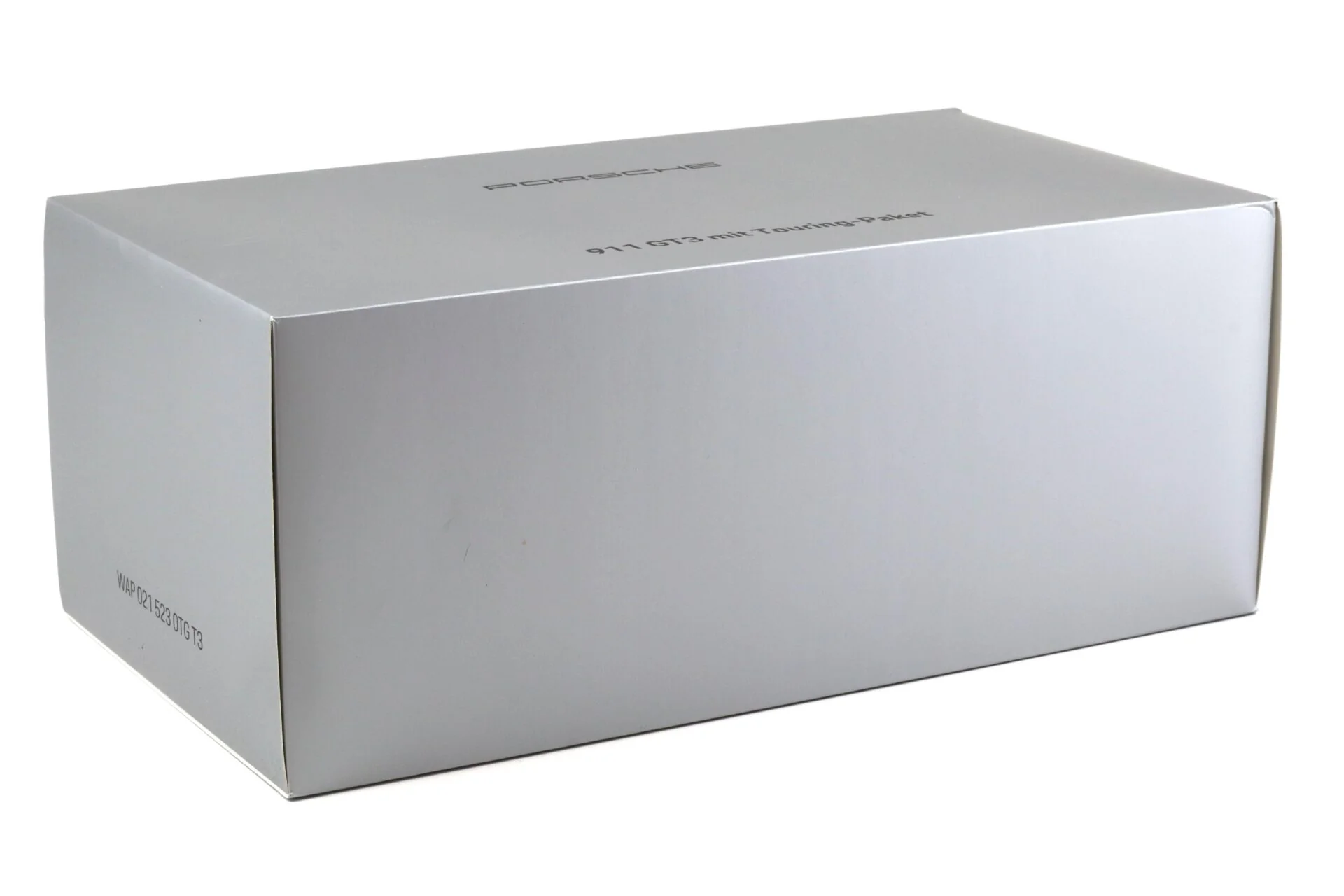 Spark-Model 2025 Porsche 911 (992.2) GT3 Touring Polar Silver WITH DISPLAY 1:18 - Image 4