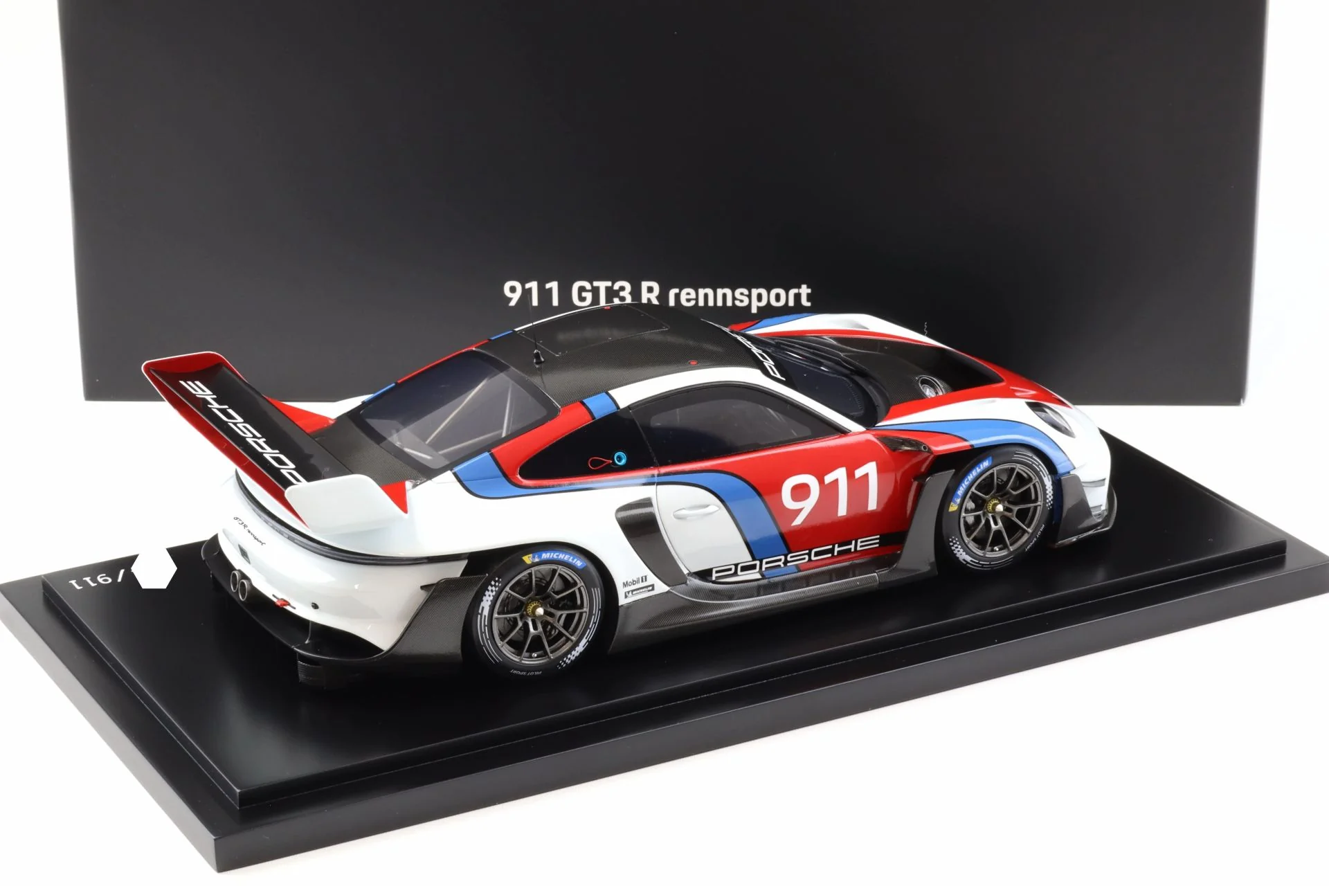 Spark-Model Porsche 911 (992) GT3 R Rennsport #911 WITH DISPLAY Red White Blue 1:18 - Image 3