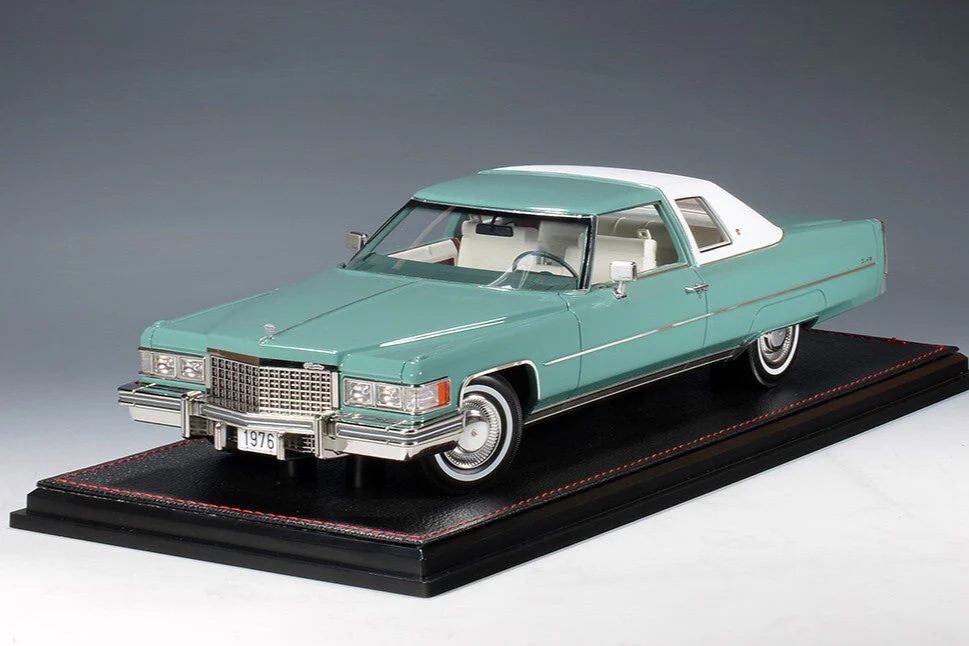 Stamp Model 1976 Cadillac Coupe DeVille Dunbarton Green 1:18