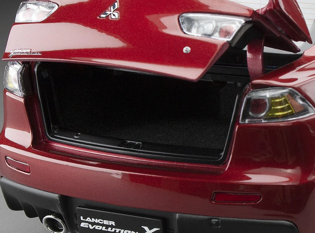Sun-Star 2007 Mitsubishi Lancer Evolution X FQ400 Red Metallic 1:18 - Image 7