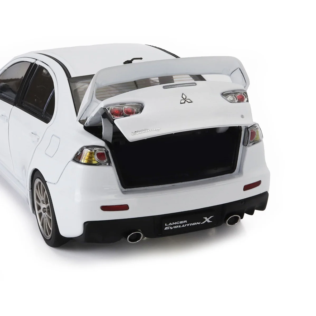 Sun-Star 2007 Mitsubishi Lancer Evolution X FQ400 White Metallic 1:18 - Image 8