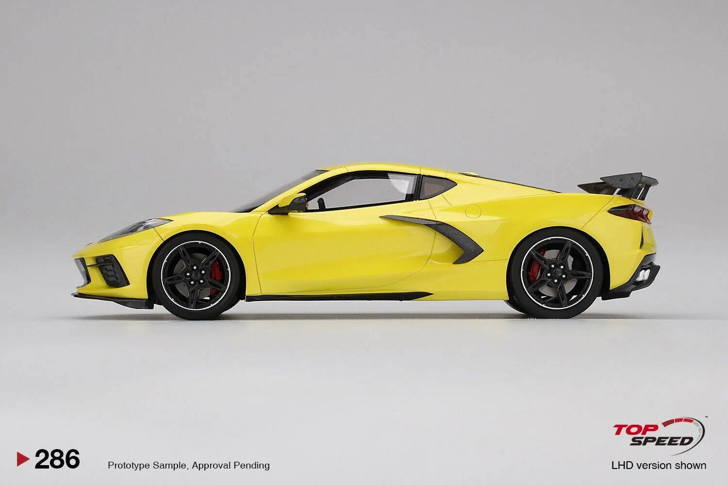 Topspeed 2020 Chevrolet Corvette Stingray Accelerate Yellow Metallic 1:18 - Image 3