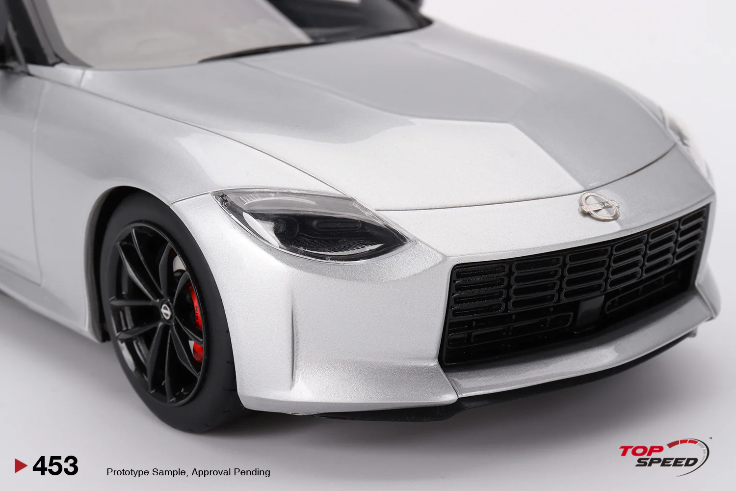 Topspeed 2023 Nissan Fairlady Z Version ST Brilliant Silver RHD 1:18 - Image 4