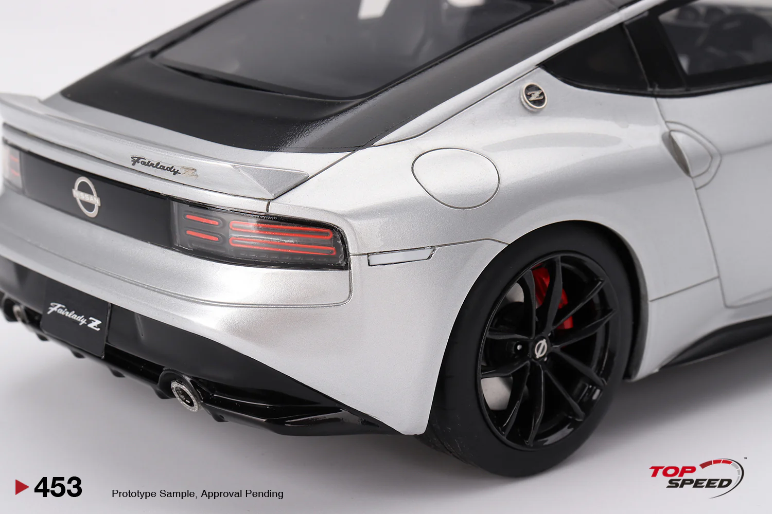 Topspeed 2023 Nissan Fairlady Z Version ST Brilliant Silver RHD 1:18 - Image 6