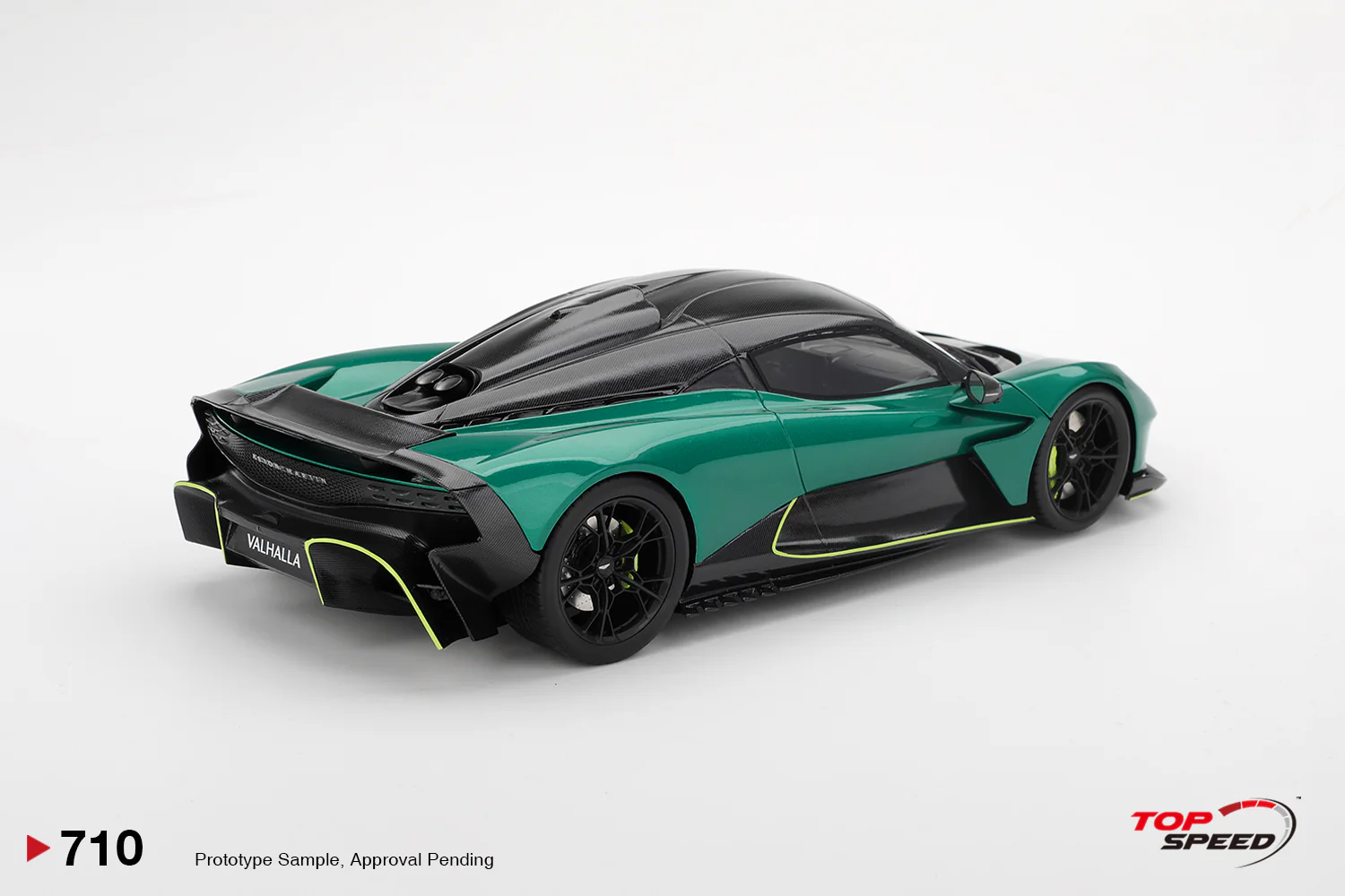 Topspeed Aston Martin Valhalla Podium Green 1:18 - Image 2