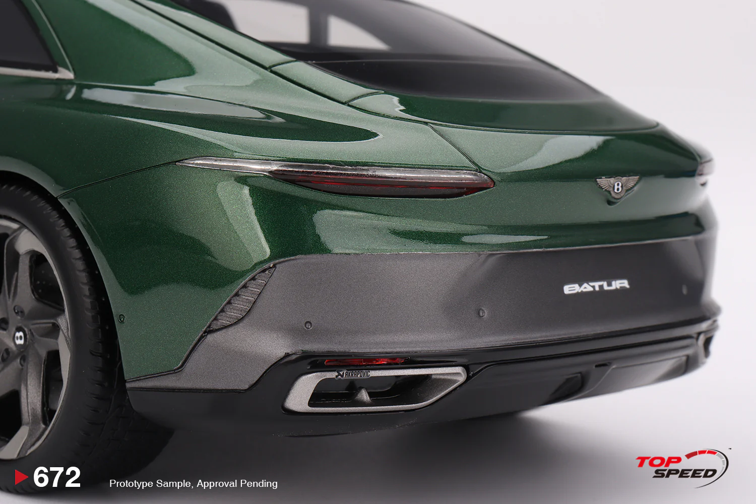 Topspeed Bentley Batur Bonneville Scarab Green 1:18 - Image 6