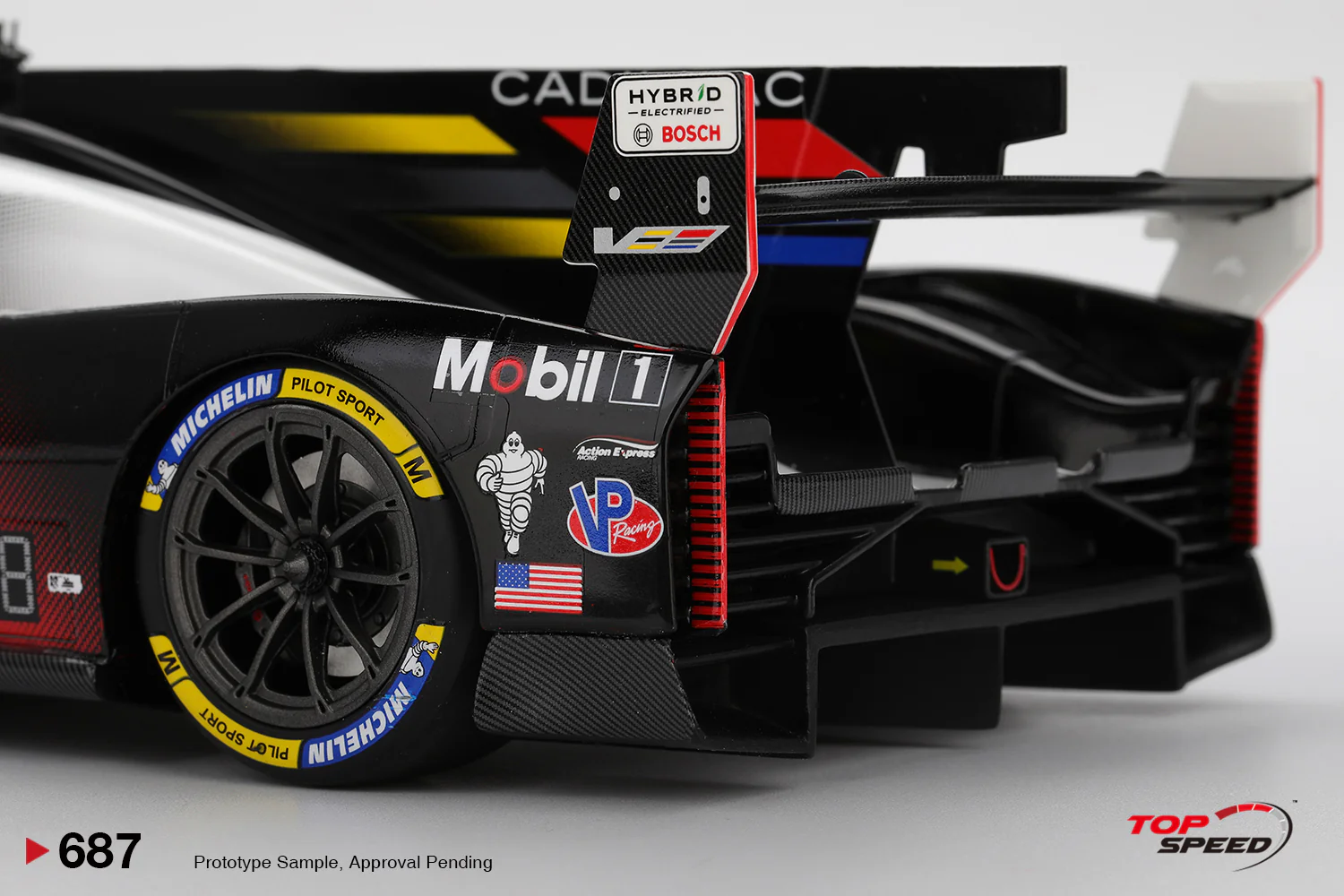 Topspeed Cadillac V-Series.R #31 Whelen Cadillac Racing 2025 IMSA Daytona 24 Hrs 1:18 - Image 6
