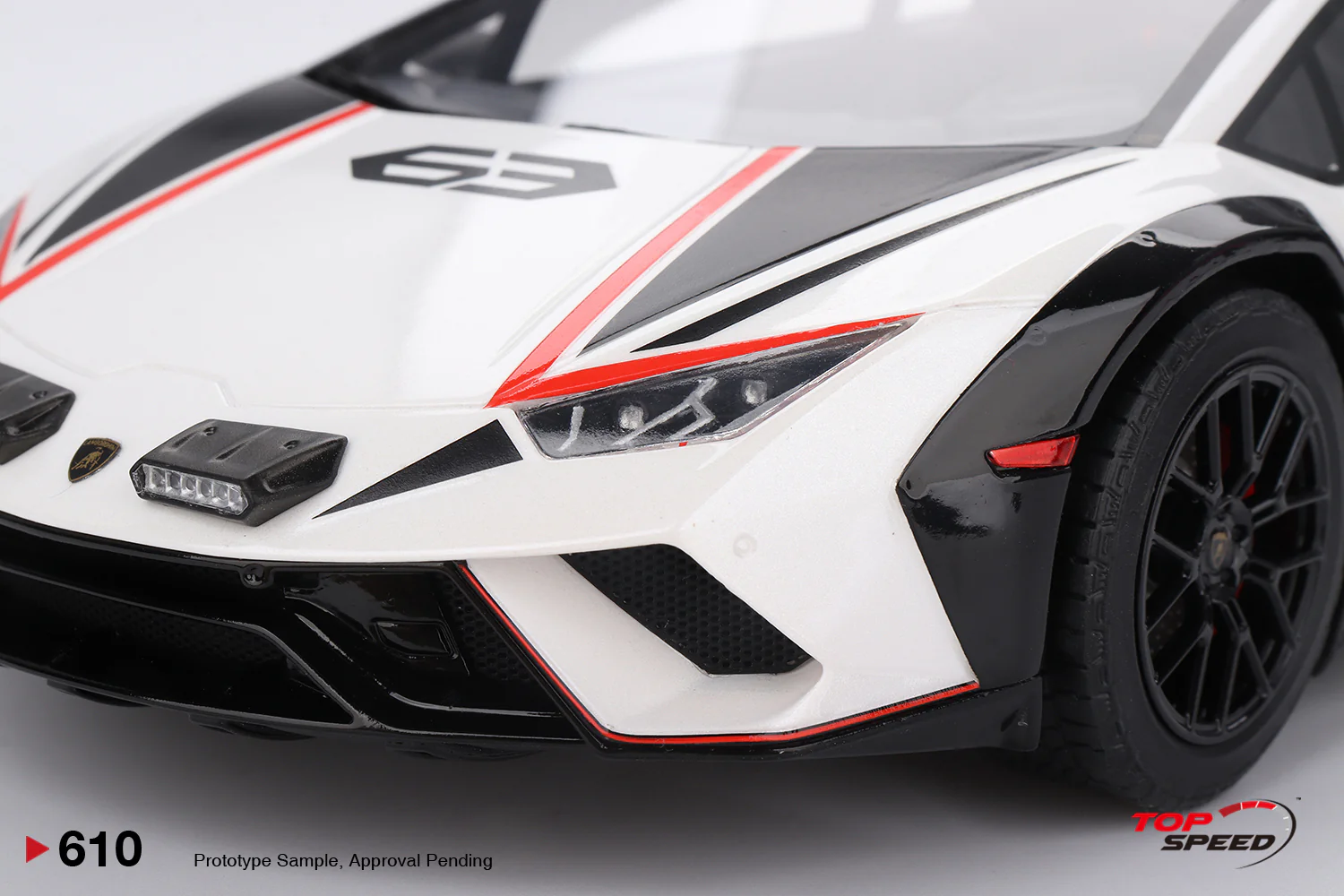 Topspeed Lamborghini Huracan Sterrato Blanco Asopo White 1:18 - Image 4