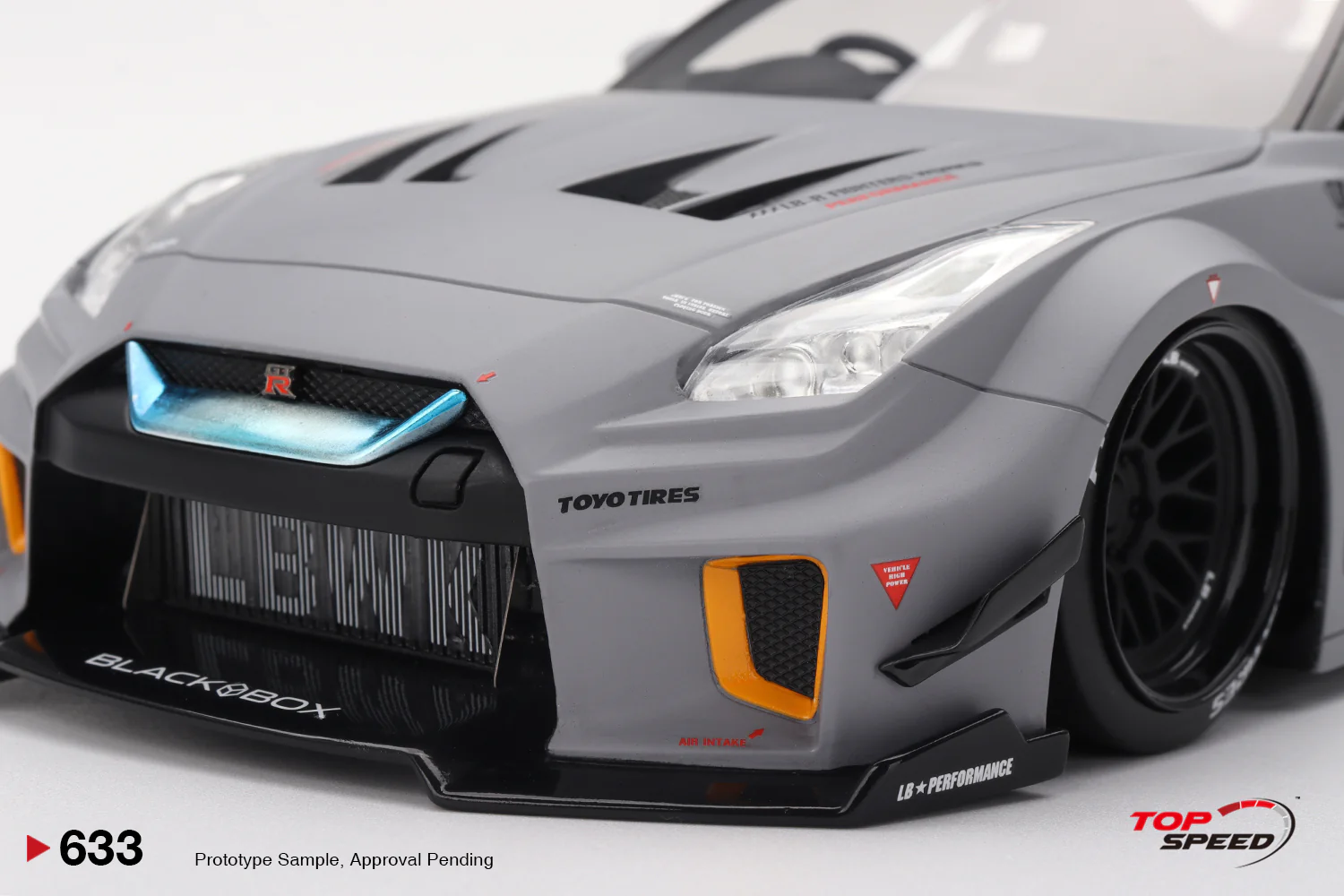 Topspeed Nissan LB-Silhouette WORKS GTR 35GT-RR Ver 1 Matte Grey 1:18 - Image 4