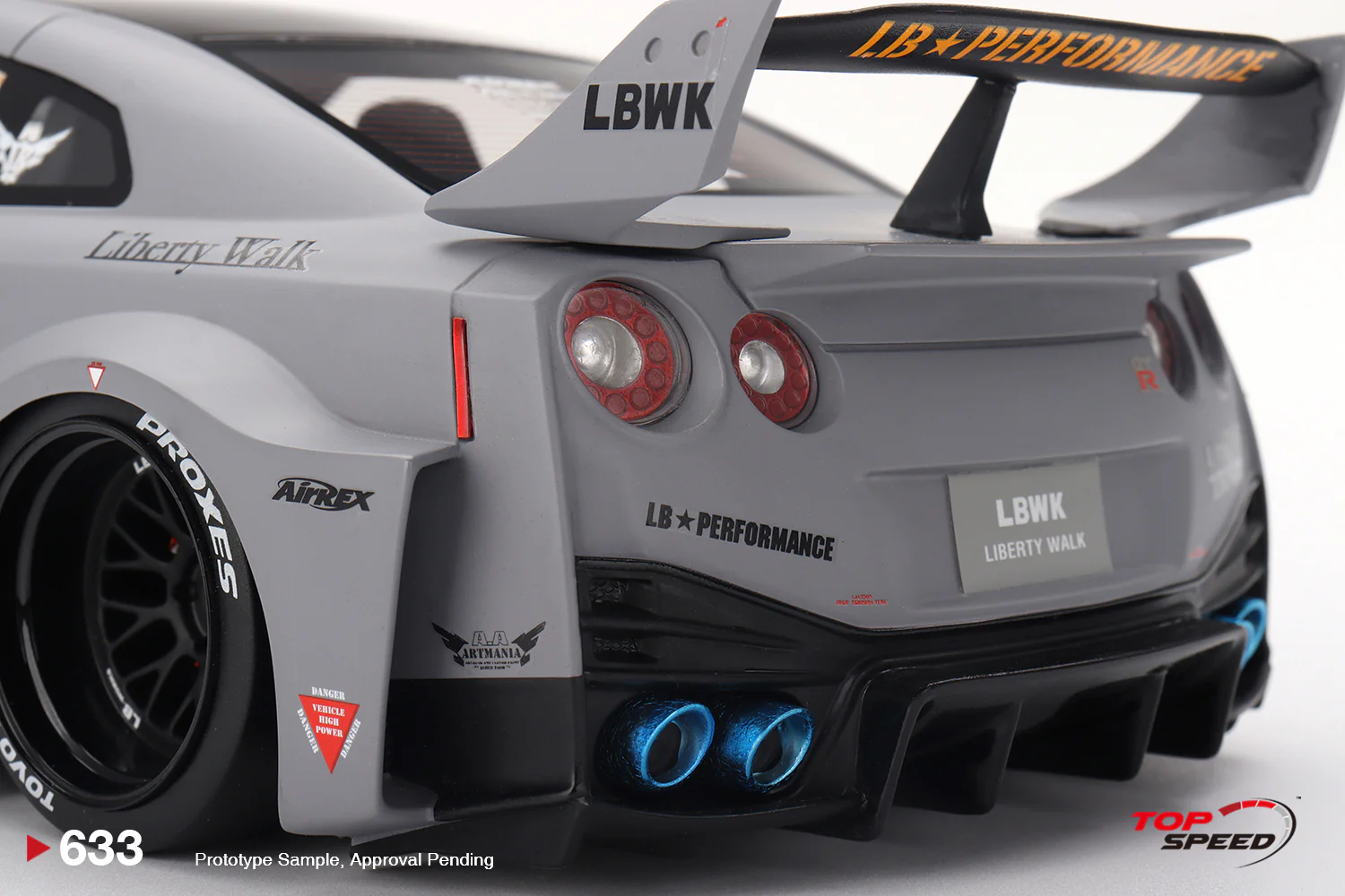 Topspeed Nissan LB-Silhouette WORKS GTR 35GT-RR Ver 1 Matte Grey 1:18 - Image 6