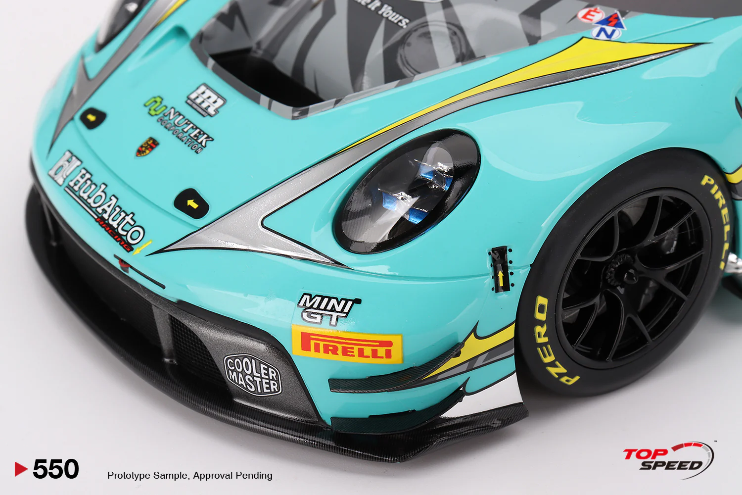 Topspeed Porsche 911 GT3 R (992) #27 HubAuto Racing 2023 FIA GT World Cup 70th Macau Grand Prix Green 1:18 - Image 4