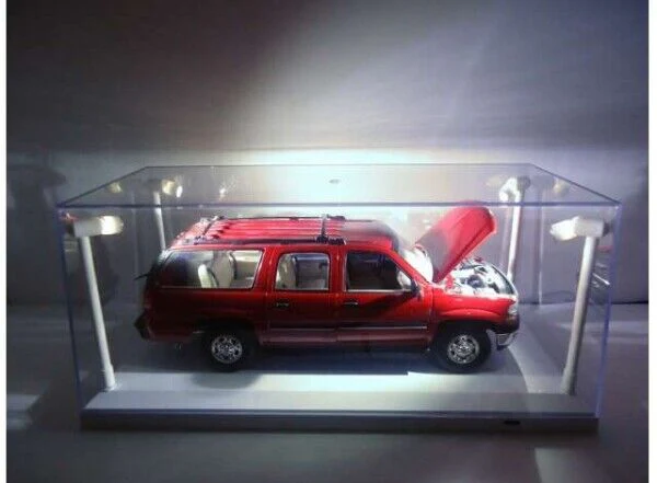 Triple 9 - Accessories - LED Display Case Acrylic with White Plastic Base 1:18 - Image 3