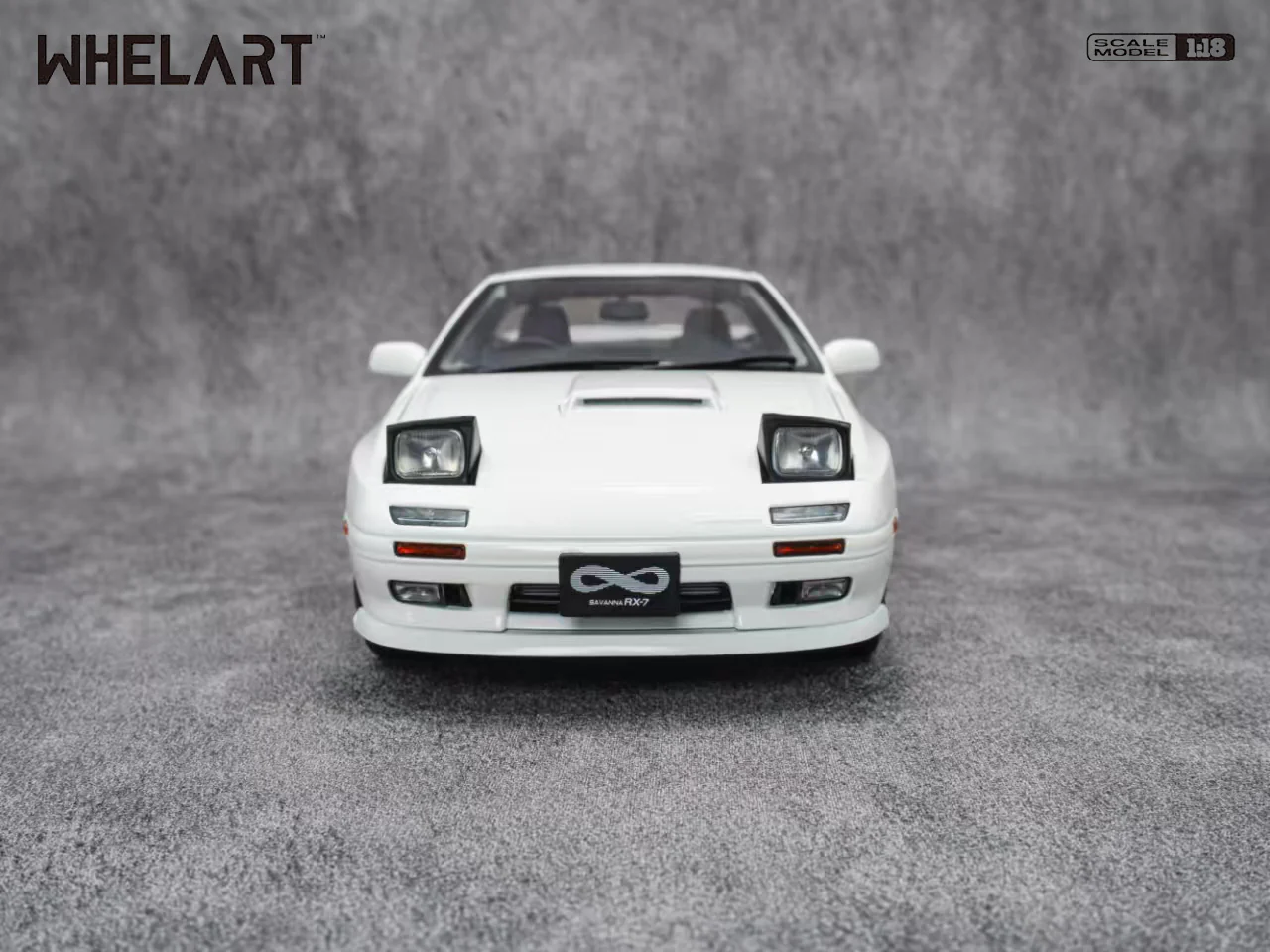 Whelart 1985-1992 Mazda Savanna RX-7 (FC3S) Infini White 1:18 - Image 4