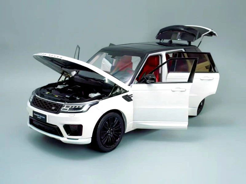 Whelart 2018 Land Rover Range Rover Sport White 1:18 - Image 3
